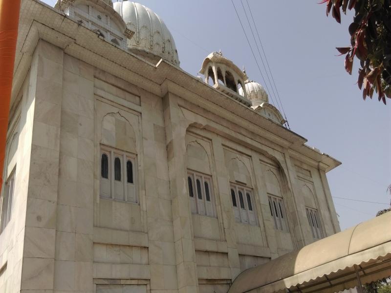 Gurdwara majnu ka tilla sahib delhi