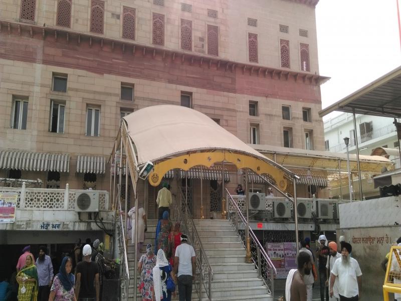 Gurudwara Sis Ganj Sahib Outside Images