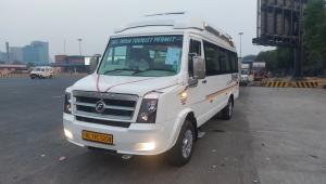 12 Seater Semi Sleeper Maharaja Tempo Traveller