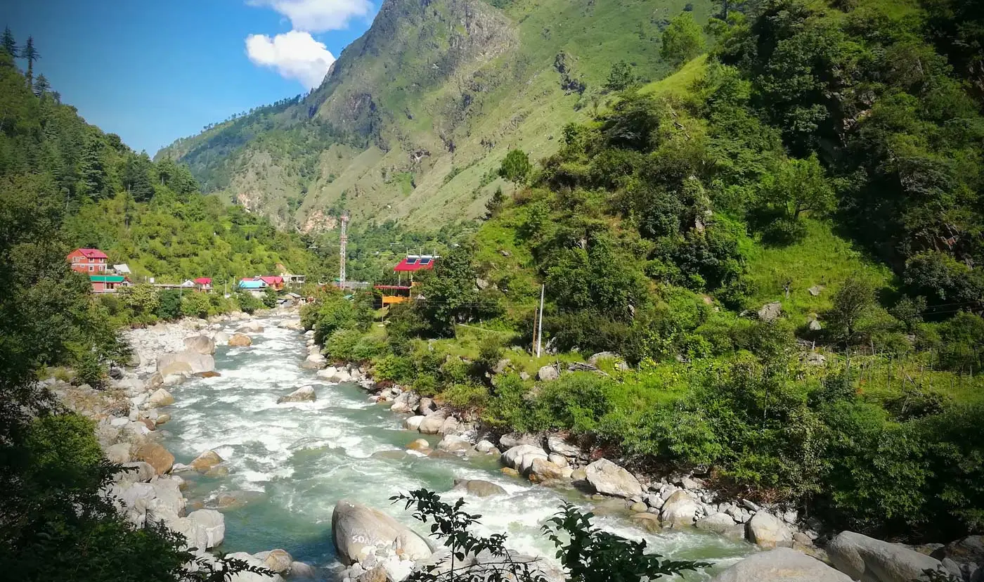 Tirthan Valley: Best Time, Timings, Things To Know